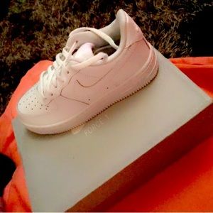 Kids Nike Air Force 1 NEW IN BOX NEVER WORN